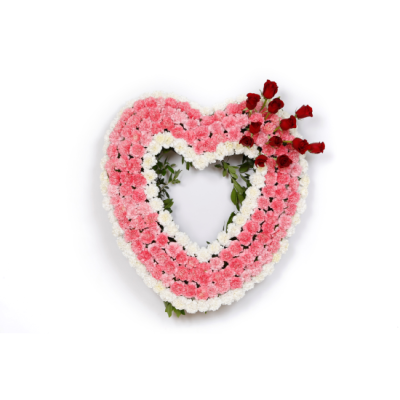 Arreglos funerarios. Corazón de claveles